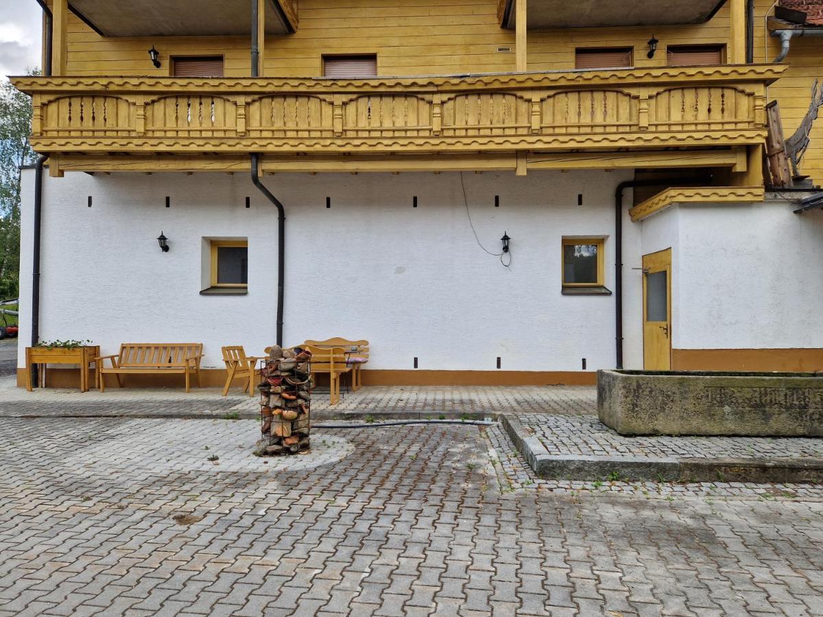 Pension Weghof Mit Gasthaus Bobrach ภายนอก รูปภาพ